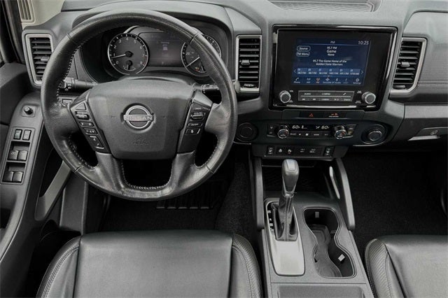 2022 Nissan Frontier Crew Cab SV 4x2